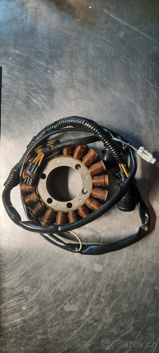 Kawasaki ZX12R dynamo, alternátor
