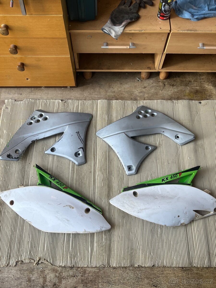 Plasty Kawasaki kxf450 2010