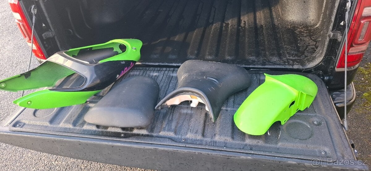 KAWASAKI ZX6R NINJA  PŘEDNÍ+ZADNÍ SEDAČKA