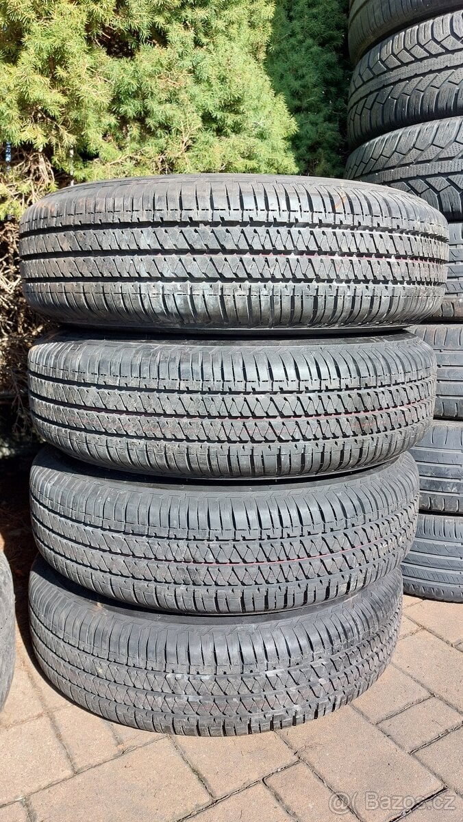 Kola celoroční 15" SUZUKI JIMNY rozteč 5x139,7mm, 195/80/15