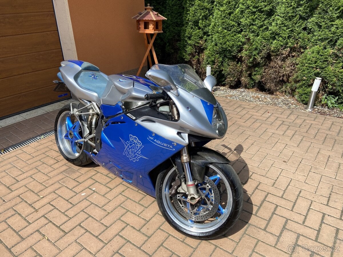 MV Agusta F4 750