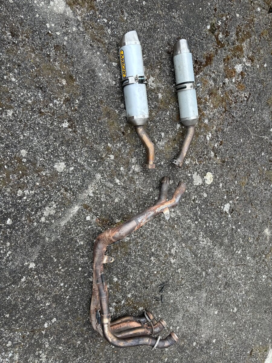 Ladaky a svody Arrow na Yamaha R1 07-08 Rn19