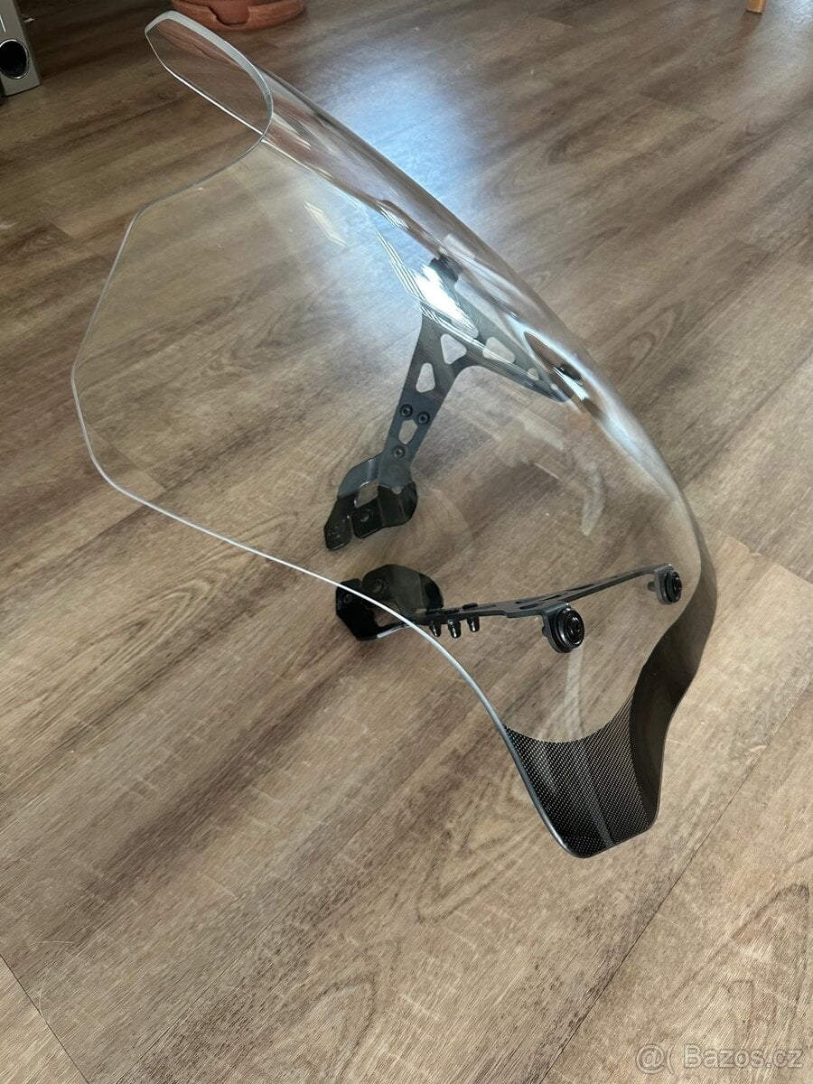 Štít na FC moto gladiátor 1000