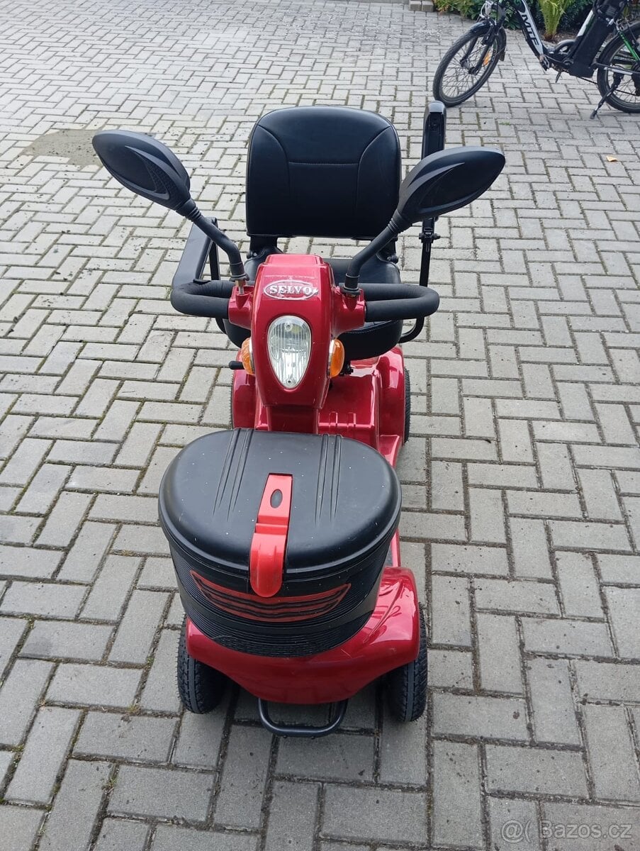 Elektrický invalidní skútr