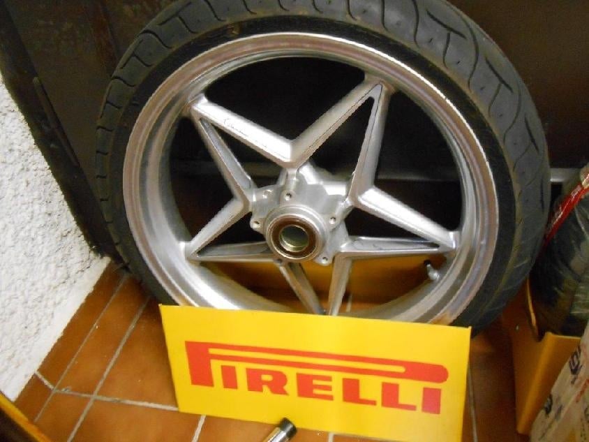 přední ráfek pro motocykl MV Agusta F4 / 750