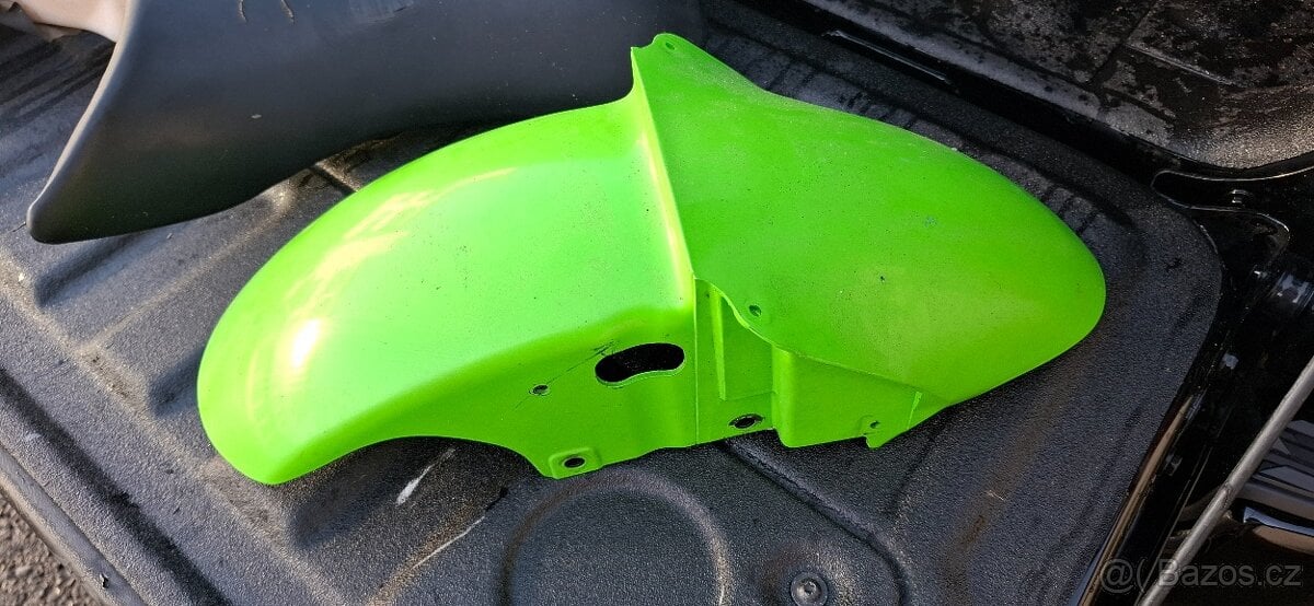 KAWASAKI ZX6R NINJA  PŘEDNÍ BLATNÍK