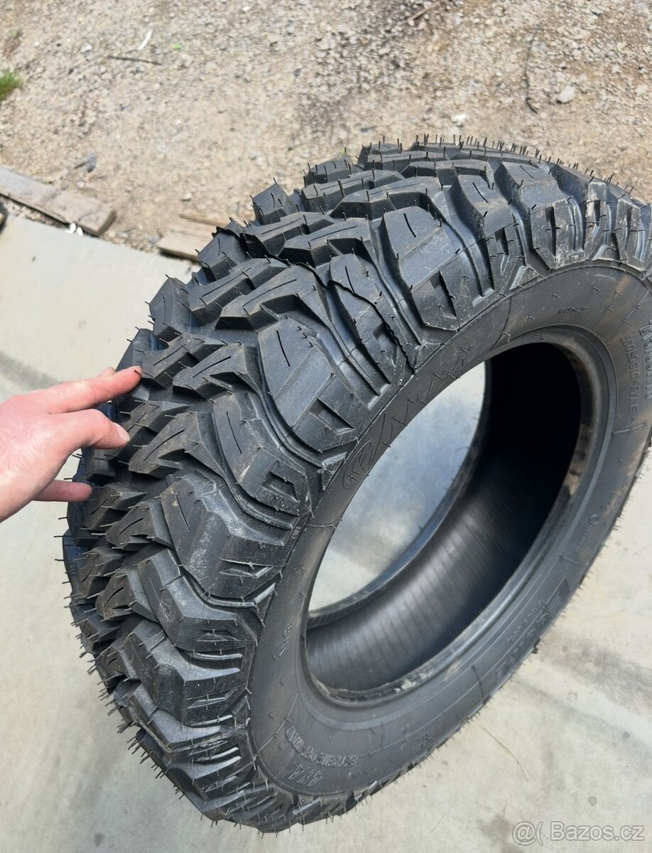 215/65 R16 VIPER EQUIPE
