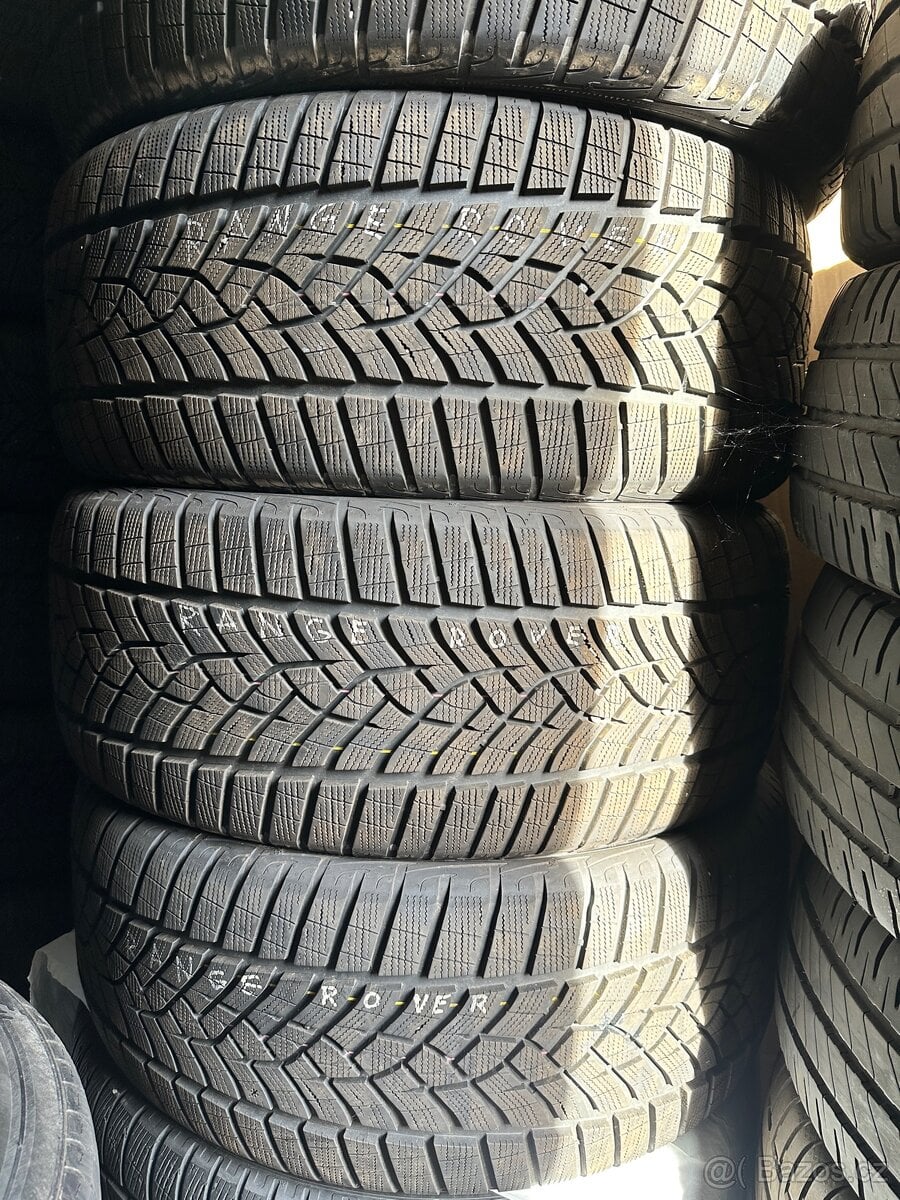 Range Rover Sport rv. 2020 sada zimních 22” pneu