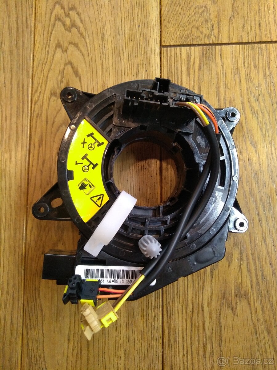 LR018556- kroužek volantu Land Rover