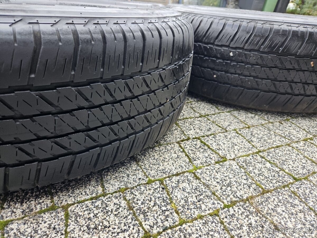 Toyota Hilux 2022 265/60 R18 sada 4x Alu kol