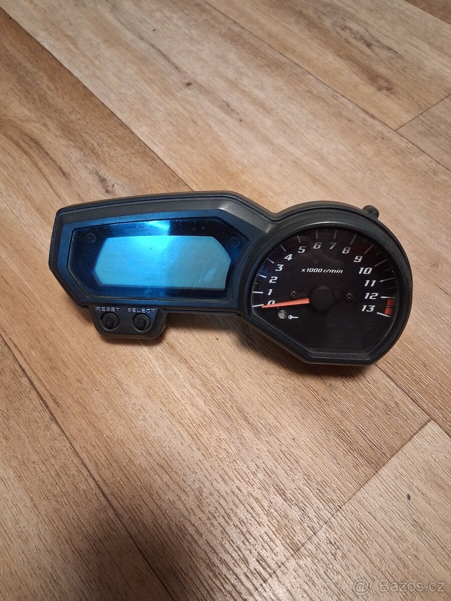 YAMAHA FZ1 budíky , tachometr,