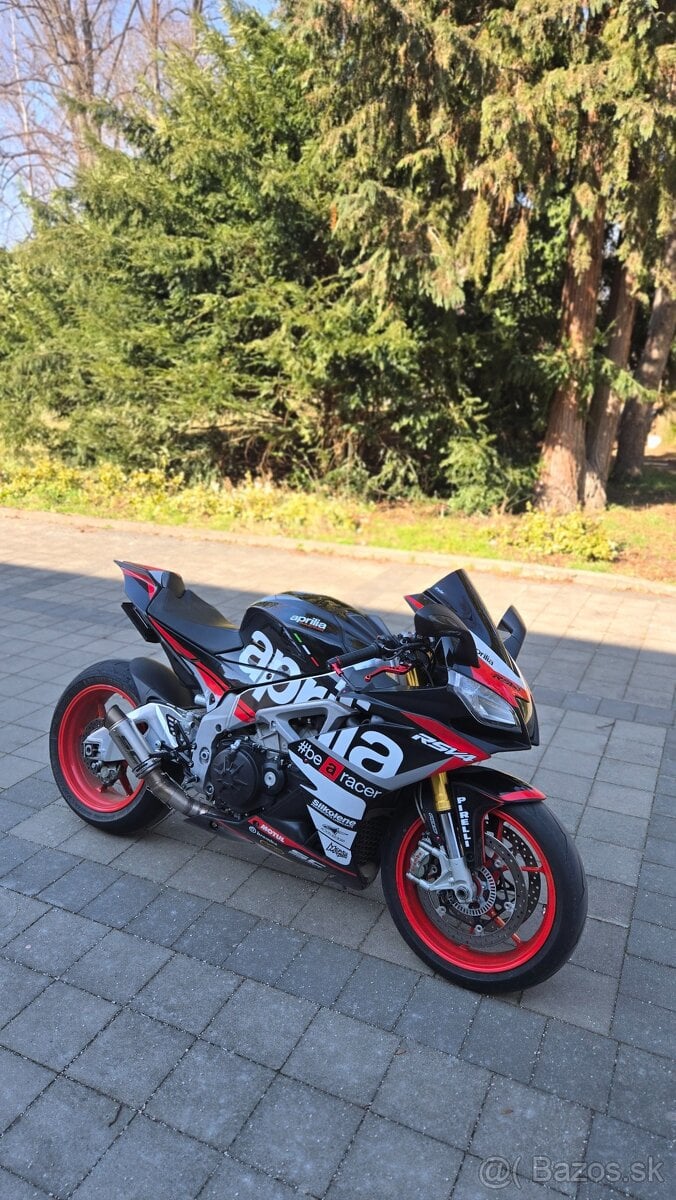 Aprilia RSV4 APRC RR