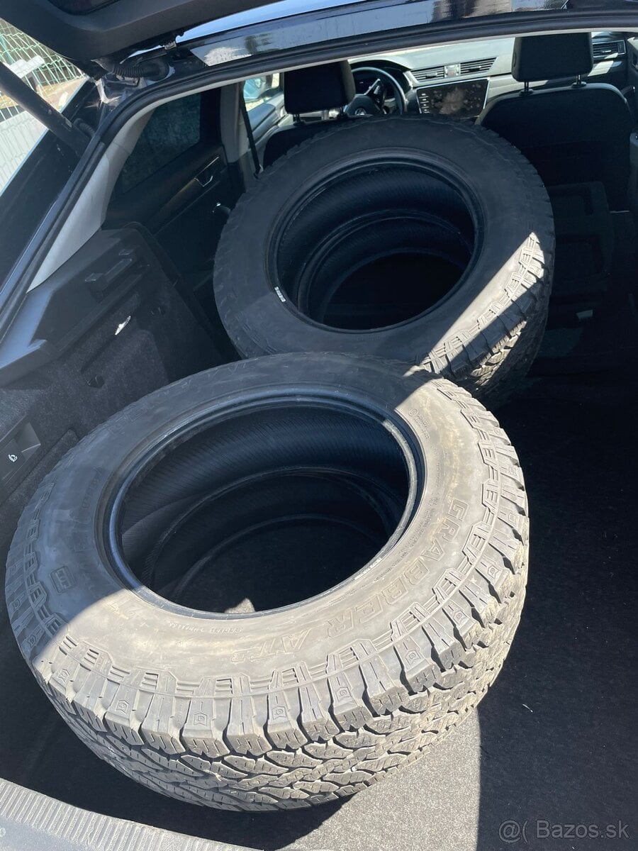 General Grabber AT3 215/70 r16