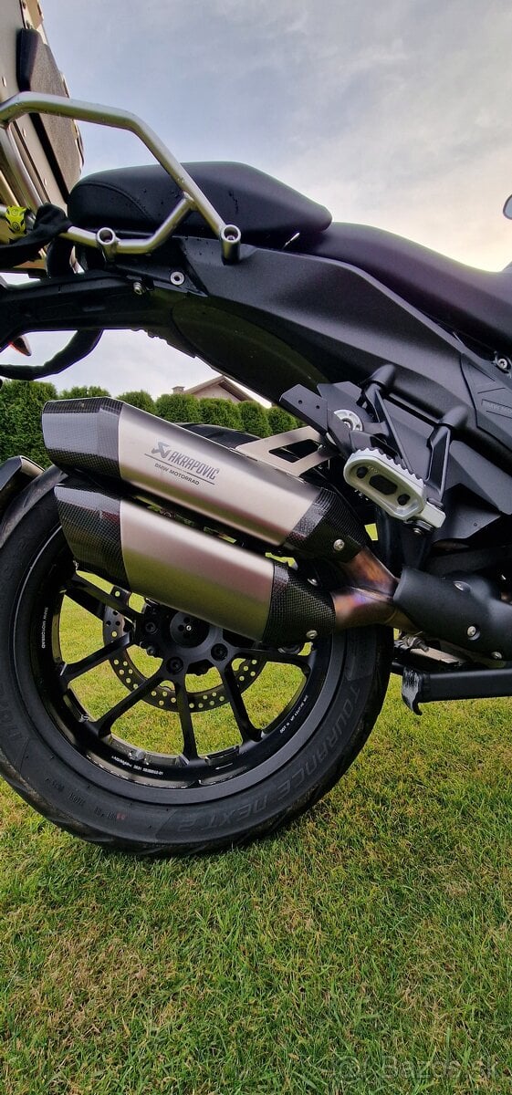 BMW r1300gs Titánový výfuk Akrapovič
