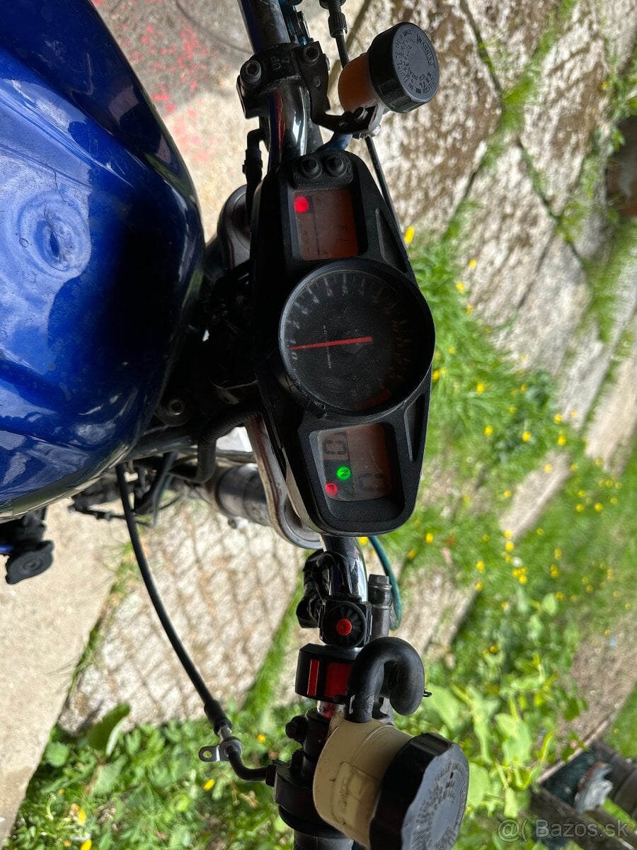 Predám SUZUKI GSXR 600 STUNT