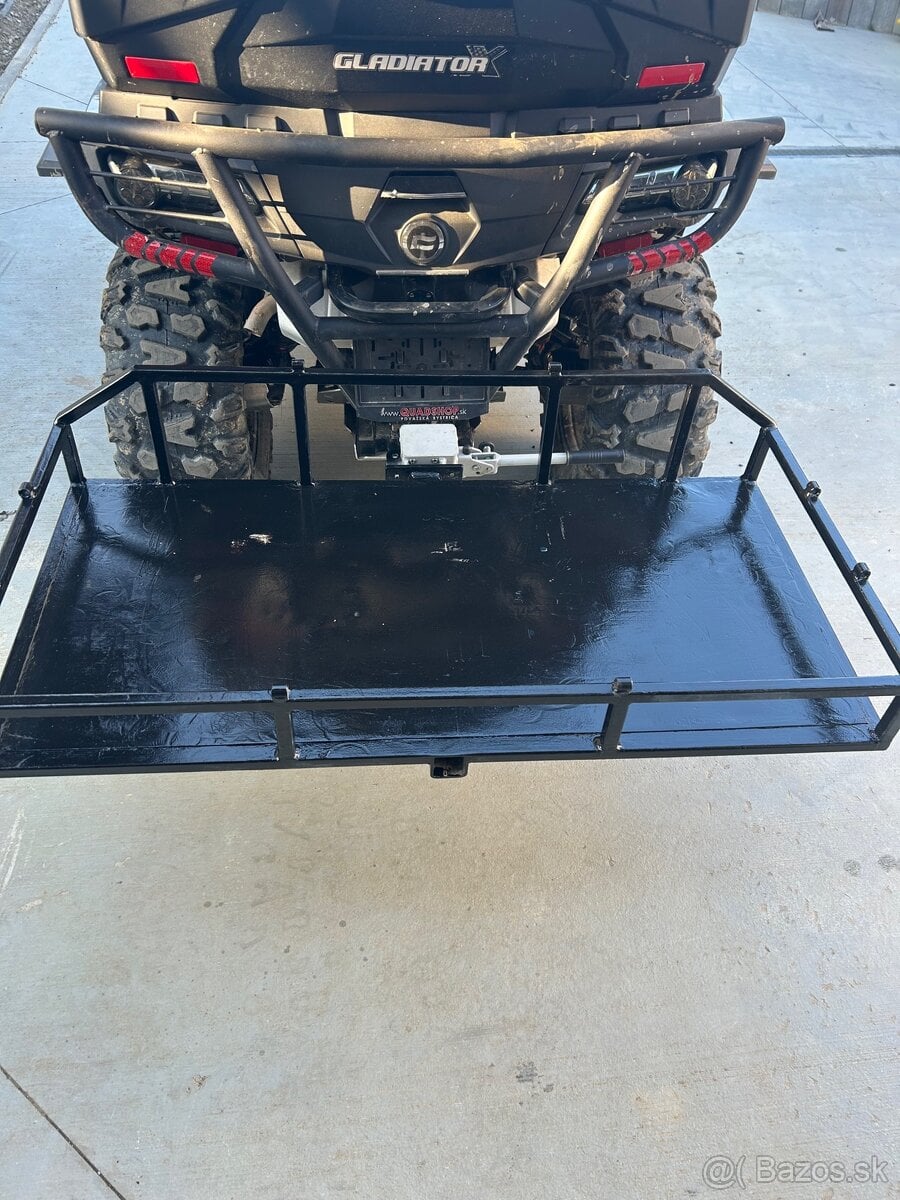 Nosič naradia na štvorkolku