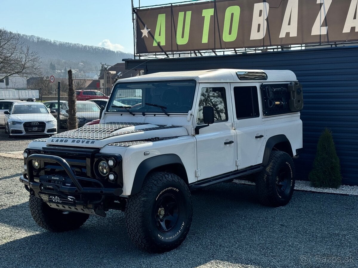 Land Rover Defender 110 2.4