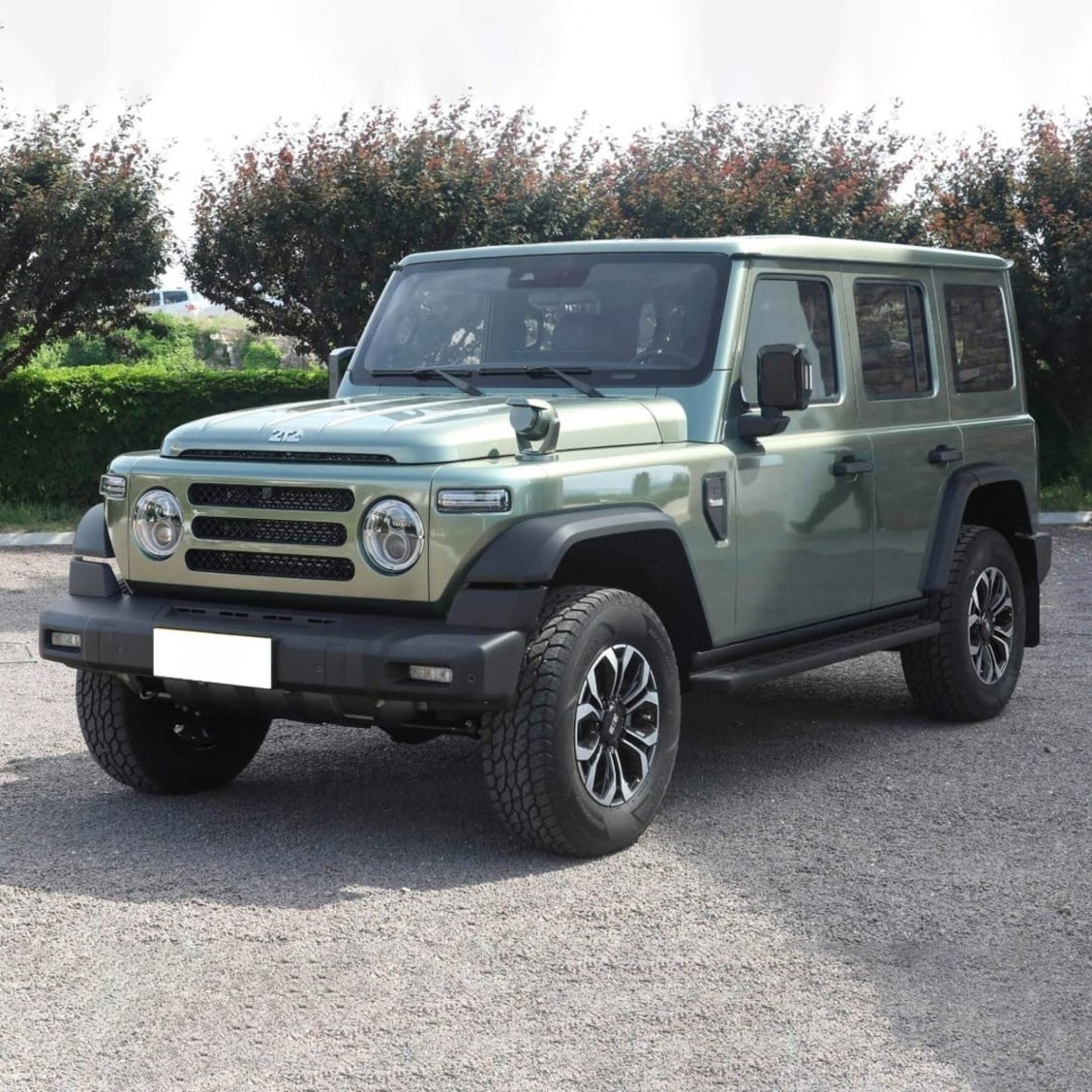 212 BAW 4x4 LPG automat 3x dif.lock 2025 nové tažné 3,5t