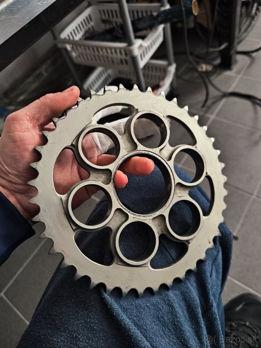 Ducati panigale V4 zadní rozeta