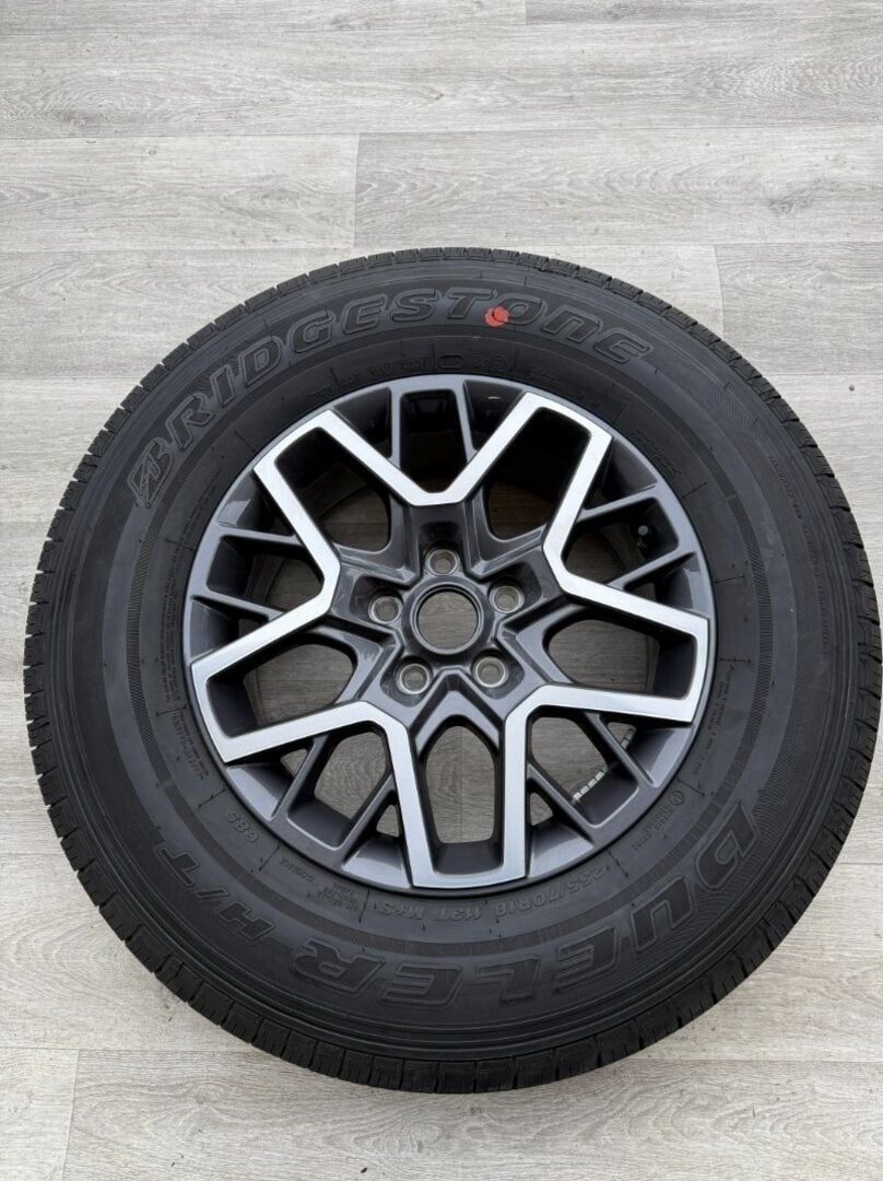 R18 NEPOUŽITÁ KOLA JEEP WRANGLER/GLADIATOR DOT2024