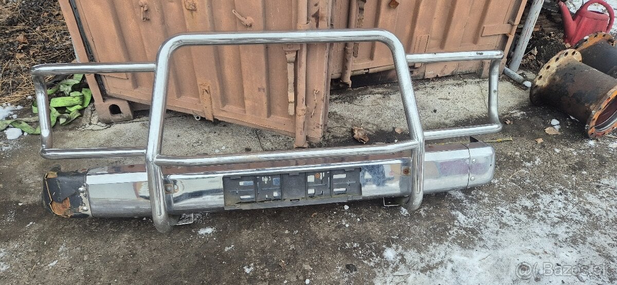 Toyota Land cruiser predny ram