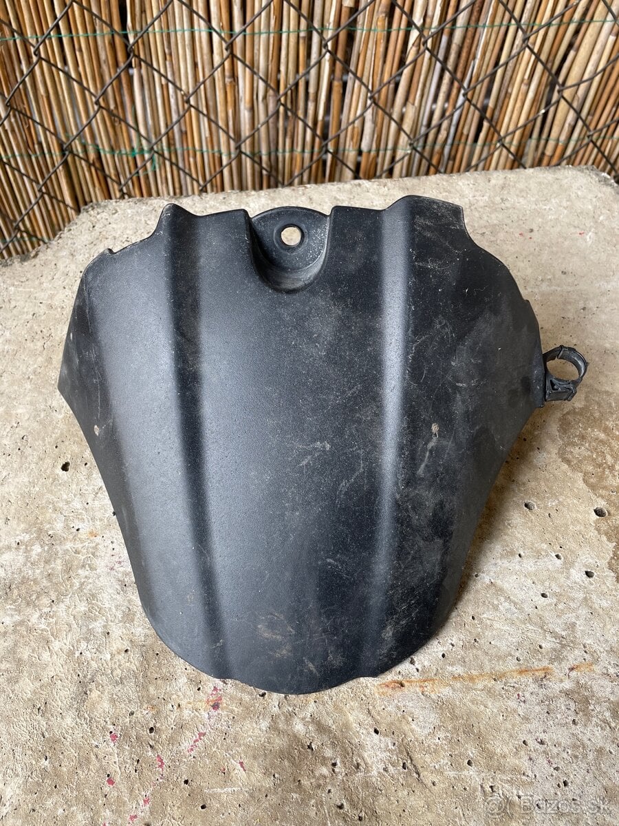 Zadný blatník Suzuki GSX-R 1000 K7 K8