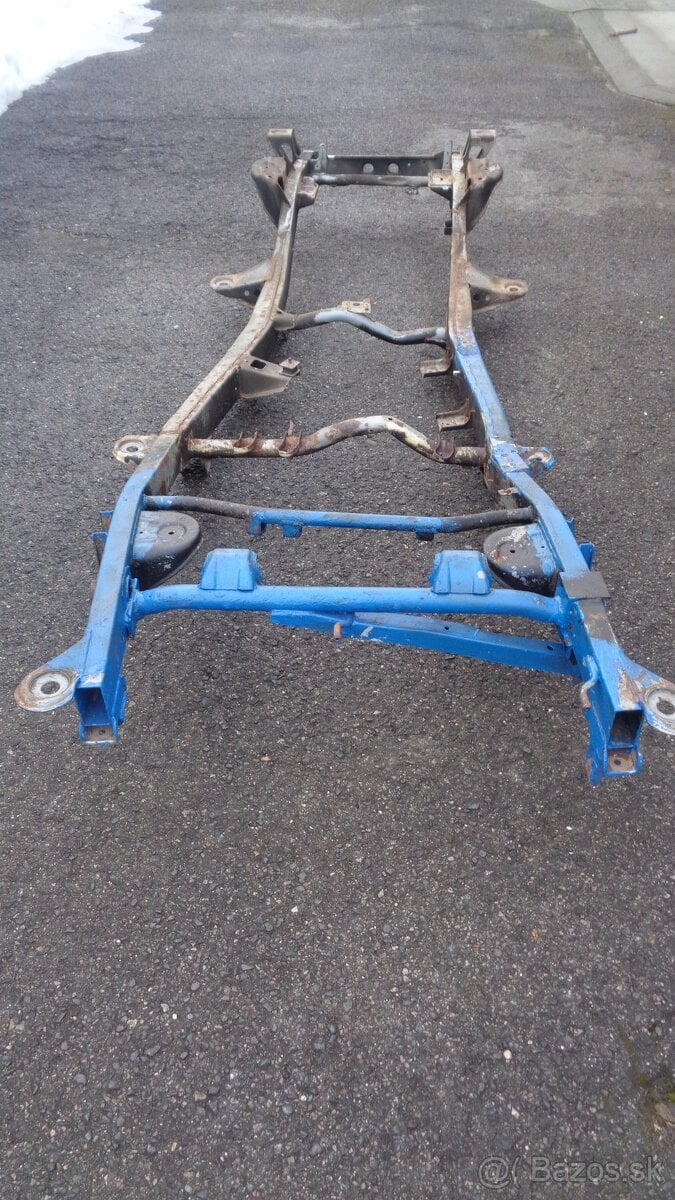 Suzuki Jimny  ram šasy jimny  benzín