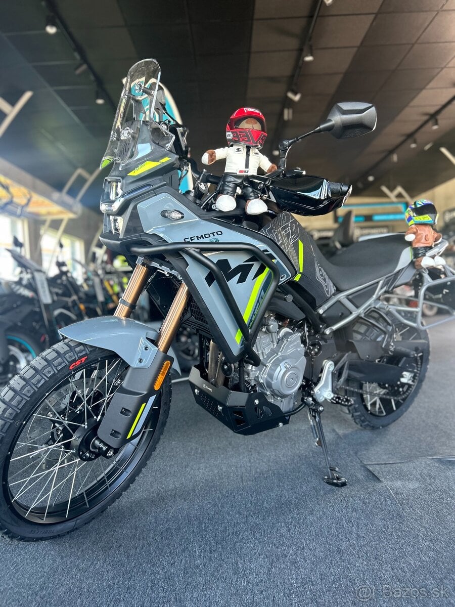 CFMOTO 450 MT/R  2025, 2074 km