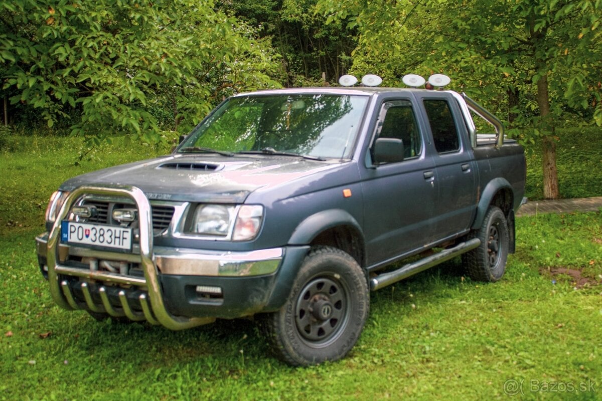 NISSAN NAVARA PICK UP  2,5 TDI  73 KW 4WD MT5