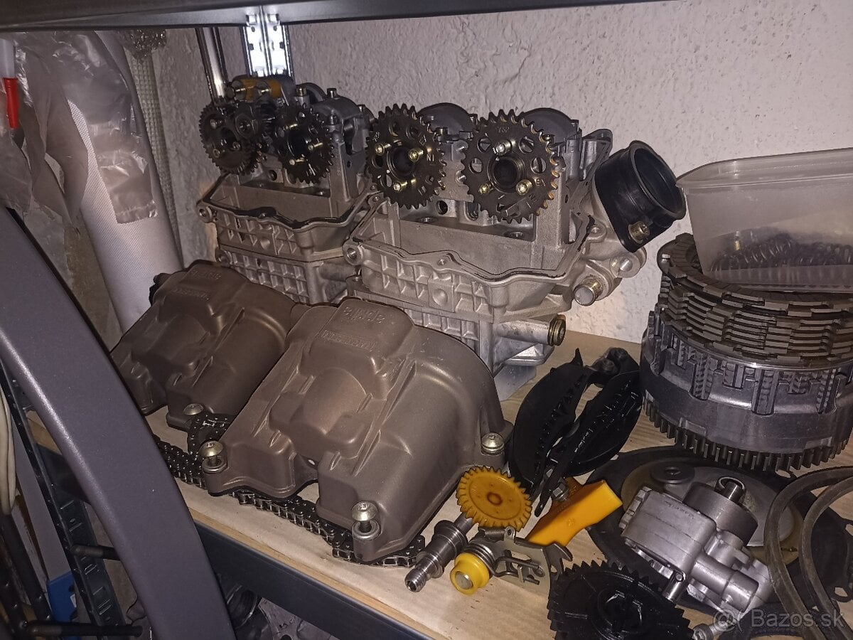 Predám Motor Aprilia Tuono,RSV