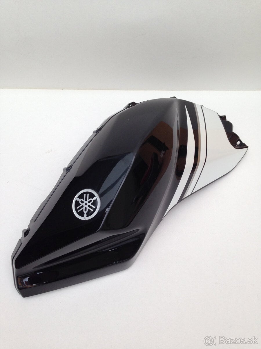 Nový plast pre nádrž na YAMAHA YZF-R 125 Black 2009