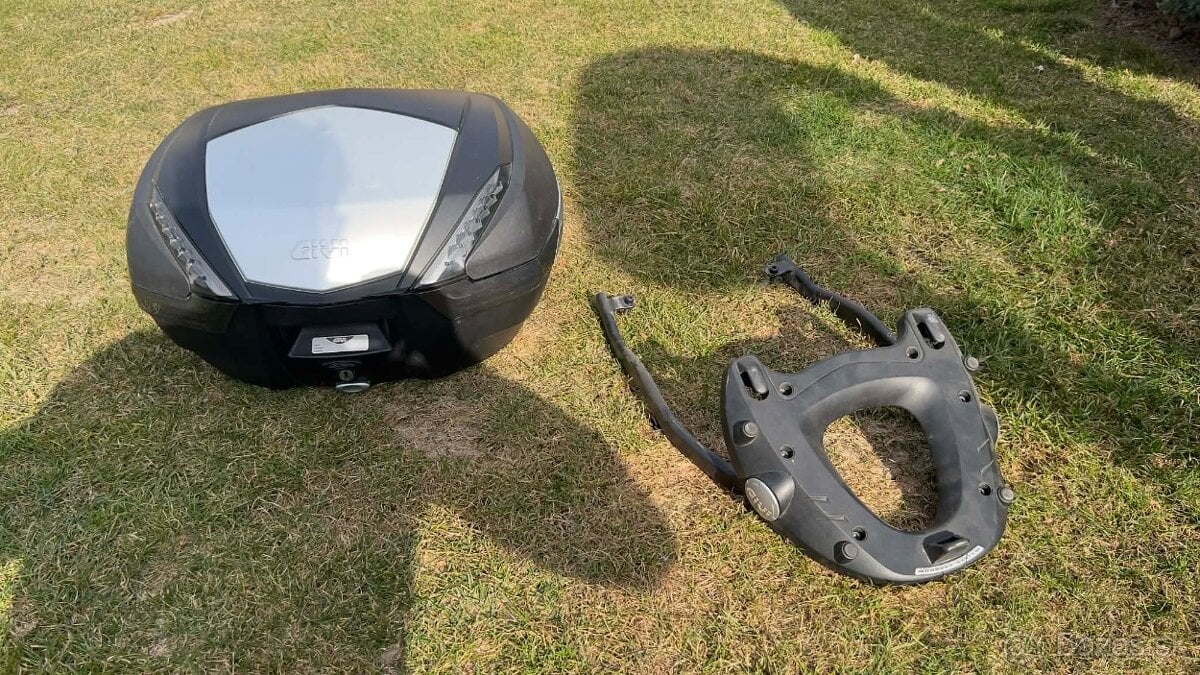 Givi nosič + kufor pre Yamaha FZ6