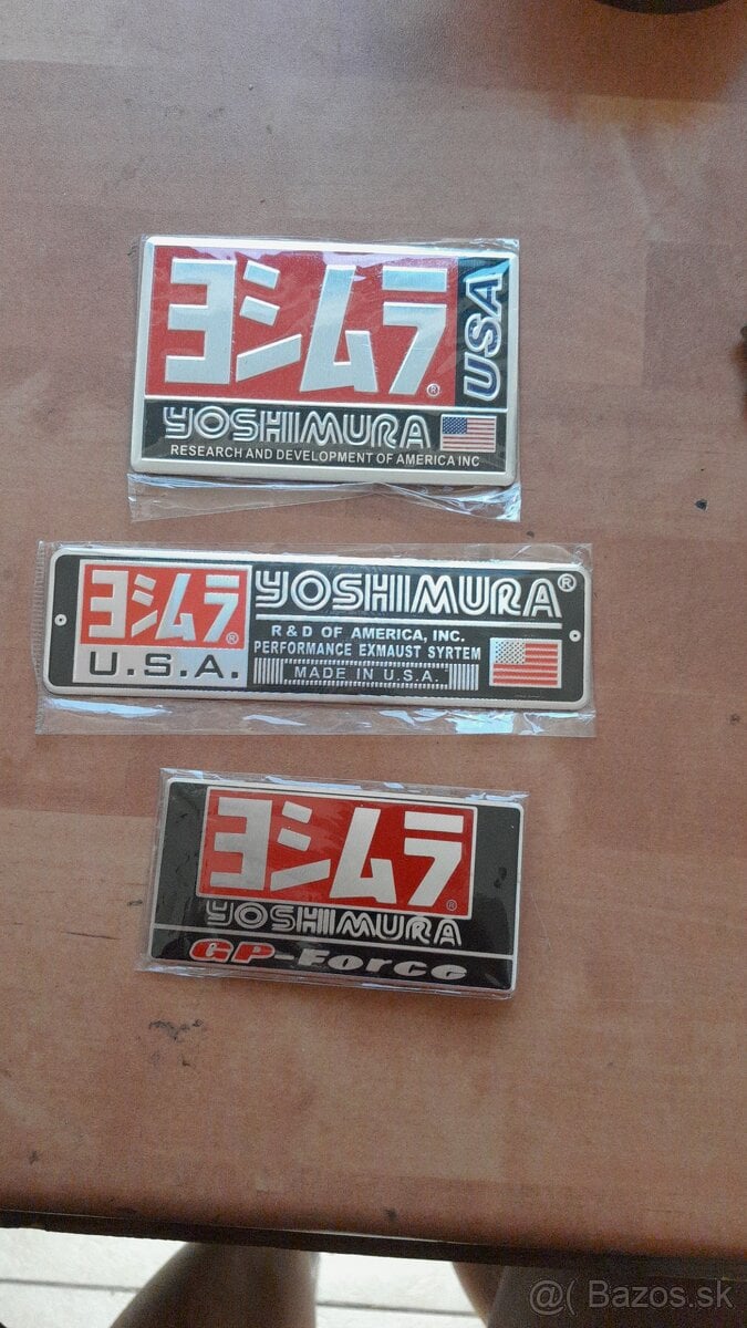 Hlinikové  nálepky na výfuk Akrapovič.