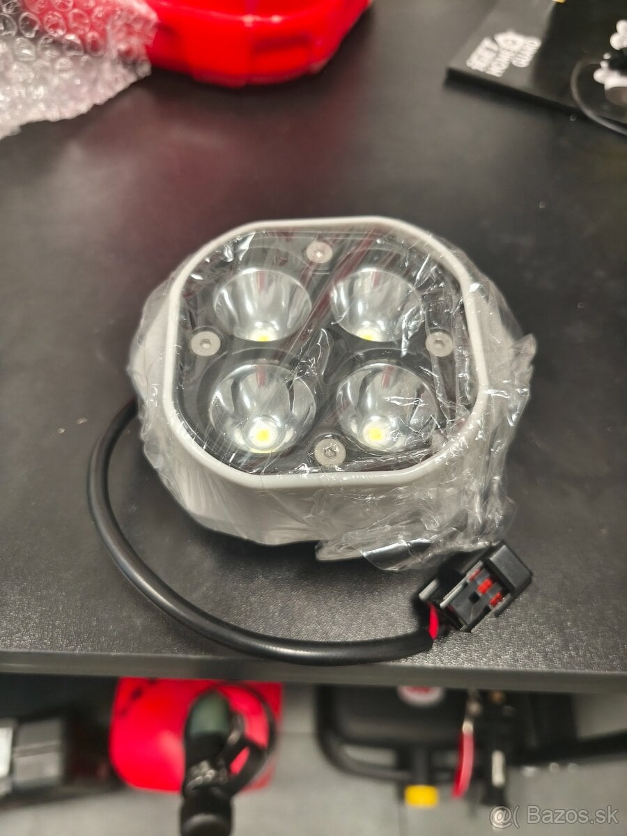 Surron Ultra Bee vypinatelne svetlo