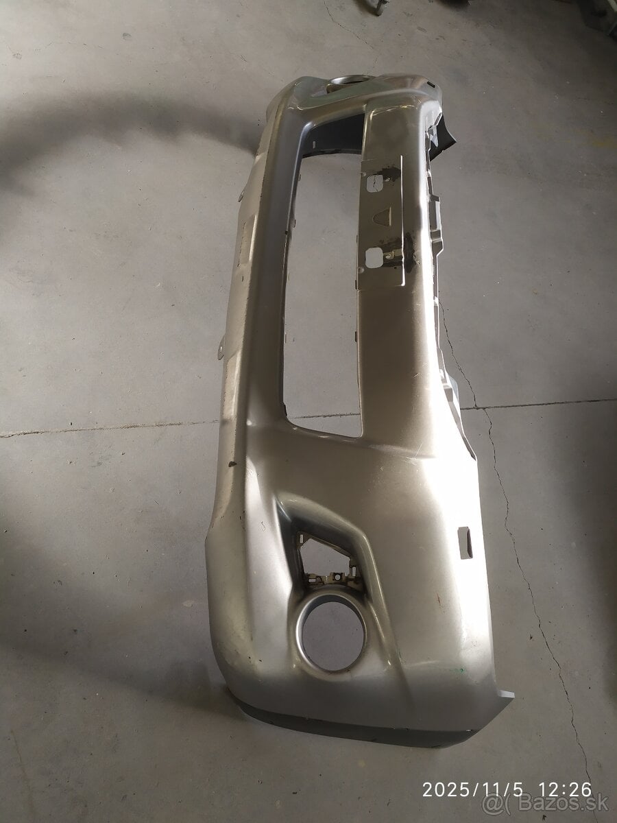 Predný nárazník Toyota Hilux rv 2012-2016