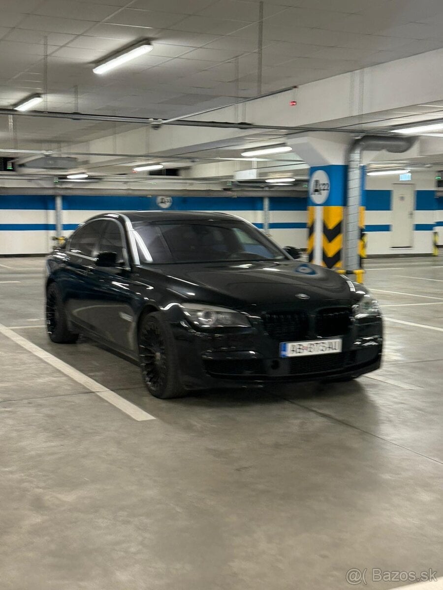BMW 760i V12