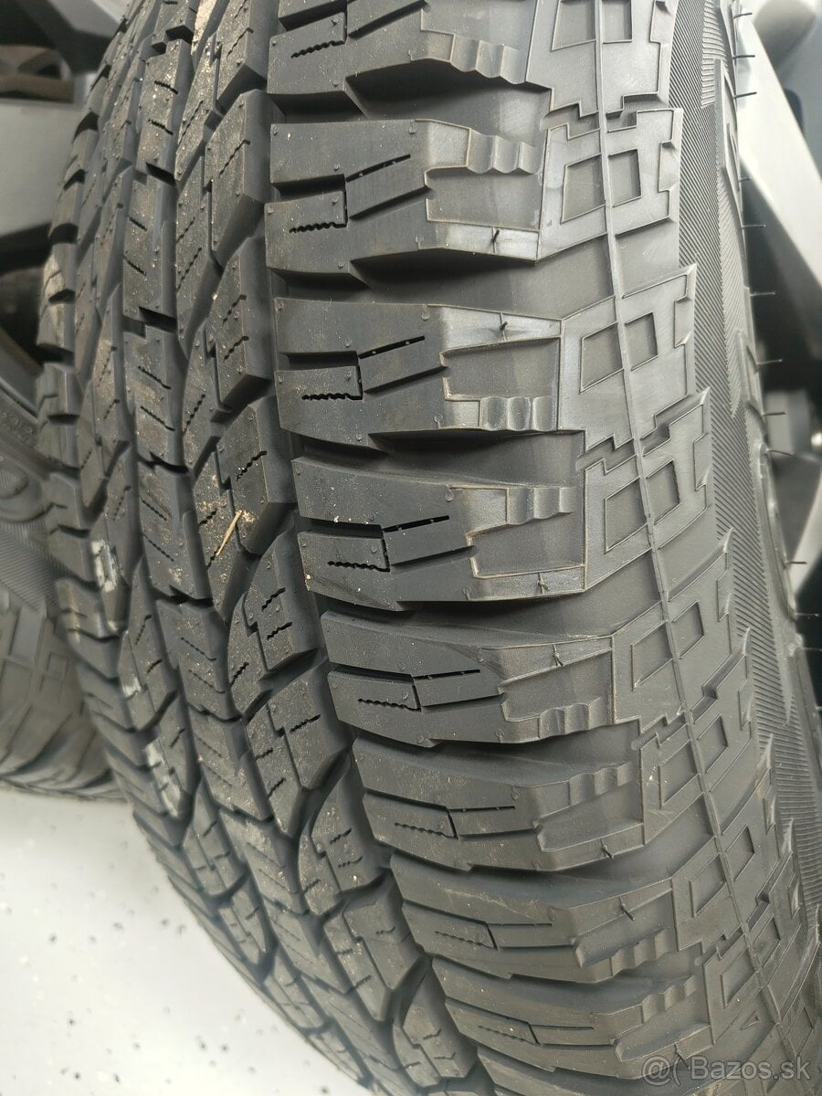 265/65 R18 Yokohama Geolandar A/T G015