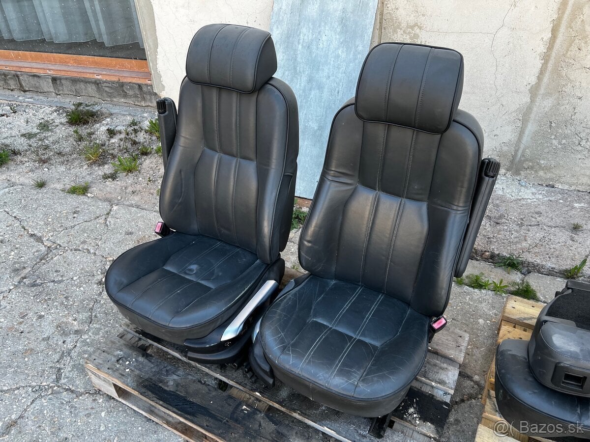 Range Rover L322 kozene lamaci sedacky
