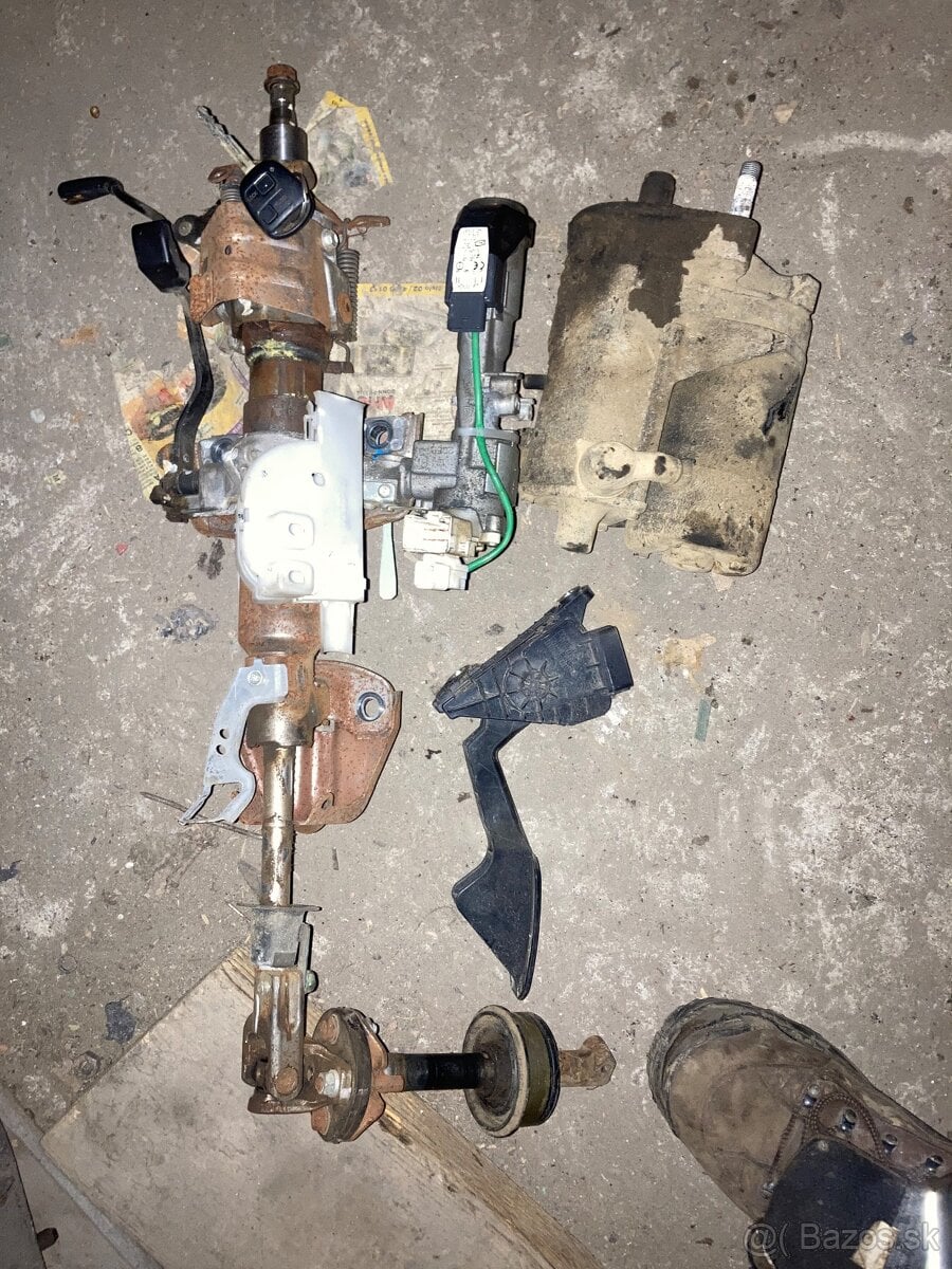 Toyota Land Cruiser J12 L120