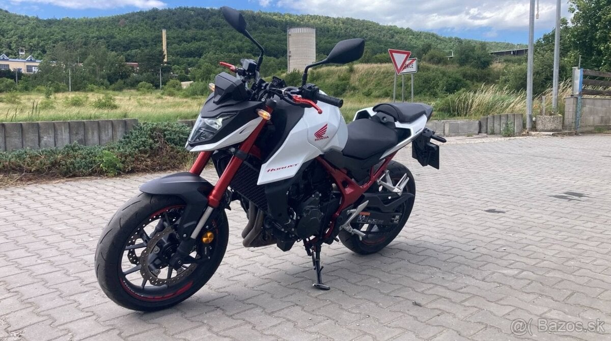 Honda CB 750 A Hornet