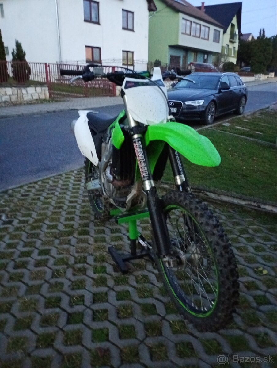 Kawasaki KXf 250 vstrek