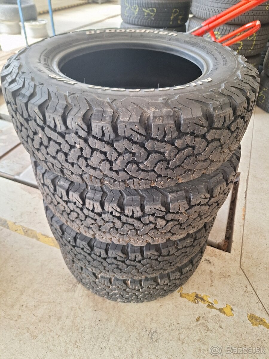 215 70 R 16  97/100R  BFGoodrich All-Terrain  A/T