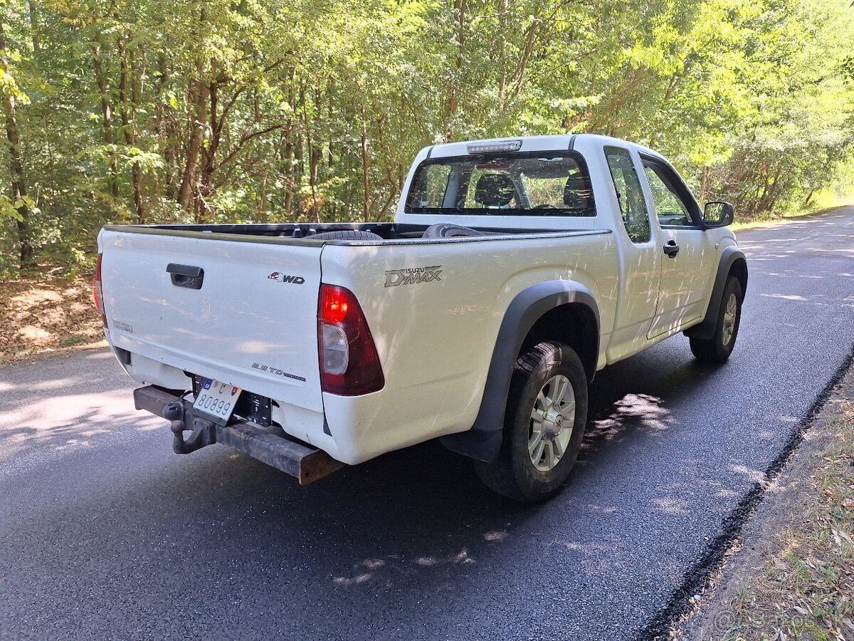 ISUZU D MAX 2,5 TD 4X4 NOVA STK,EK 2027