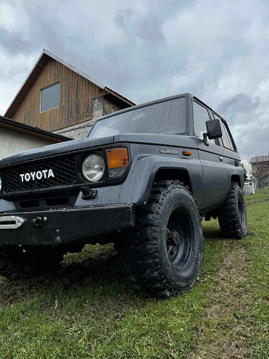 Toyota LAND CRUISER 4X4 LJ70