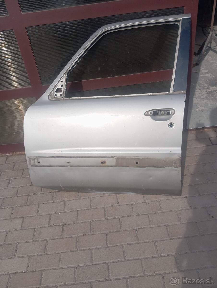 Nissan patrol predné dvere