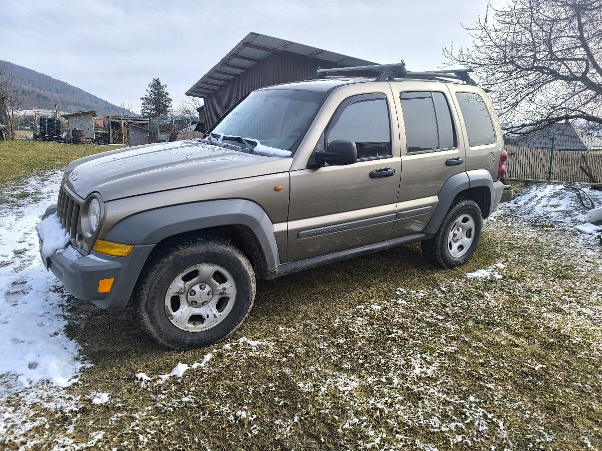 Jeep Cherokee KJ 2.8crdi 120kW 5st automat