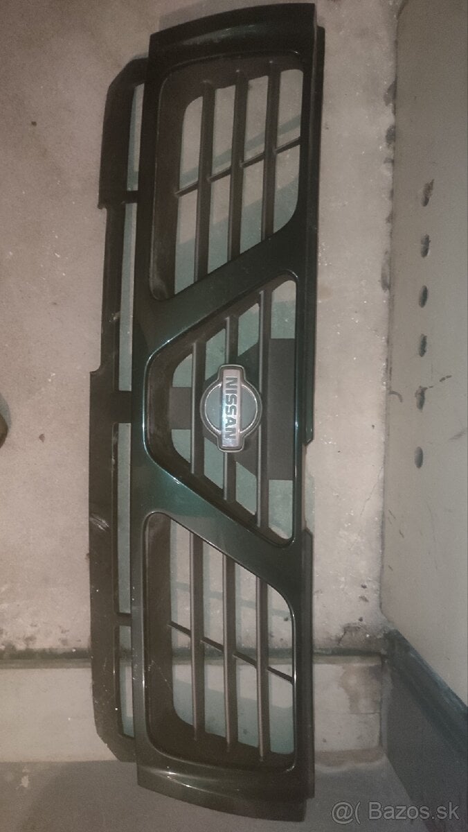 Maska nissan patrol y61