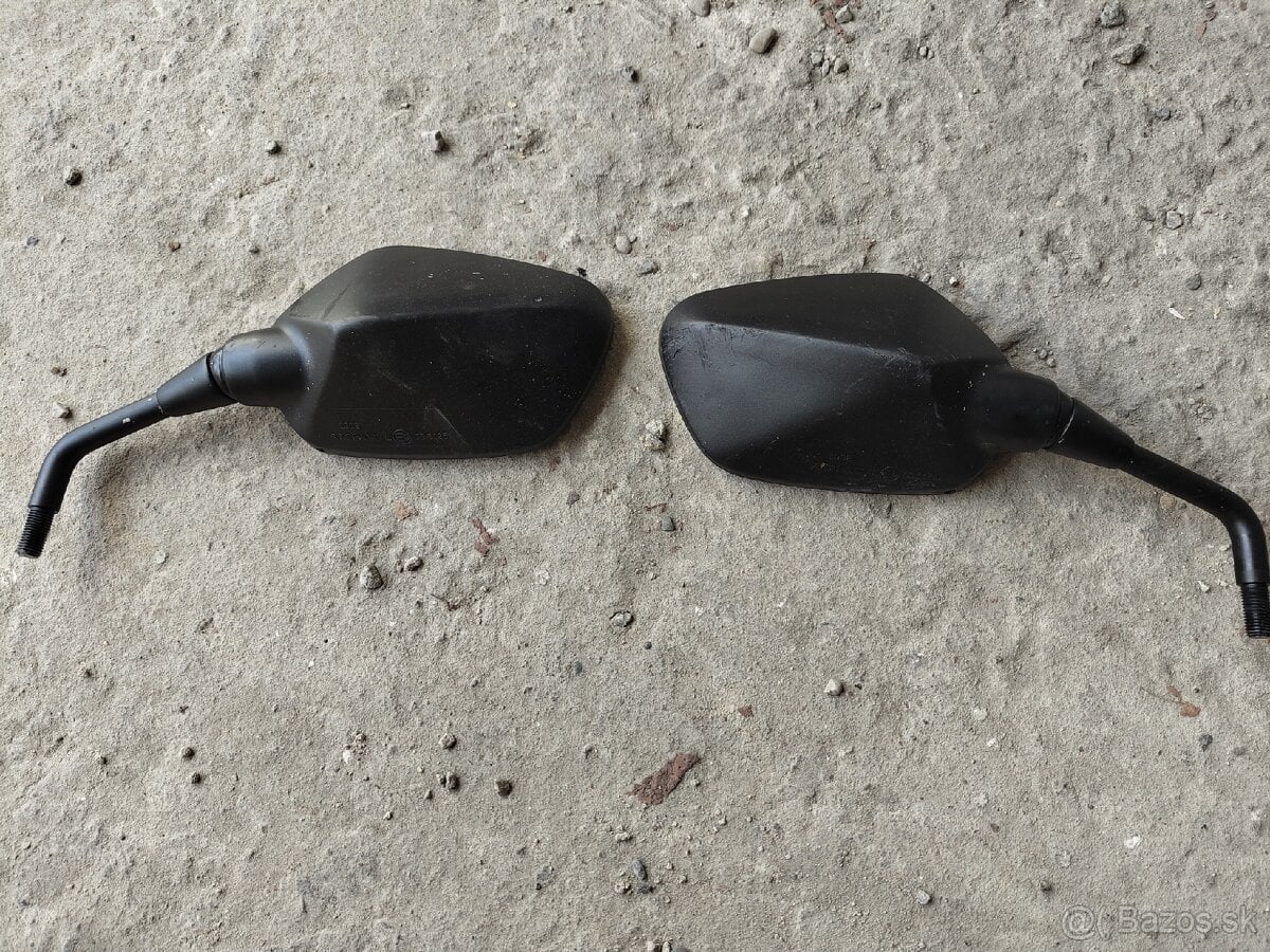 Honda CB 500 Hornet 2024 spätné zrkadlá