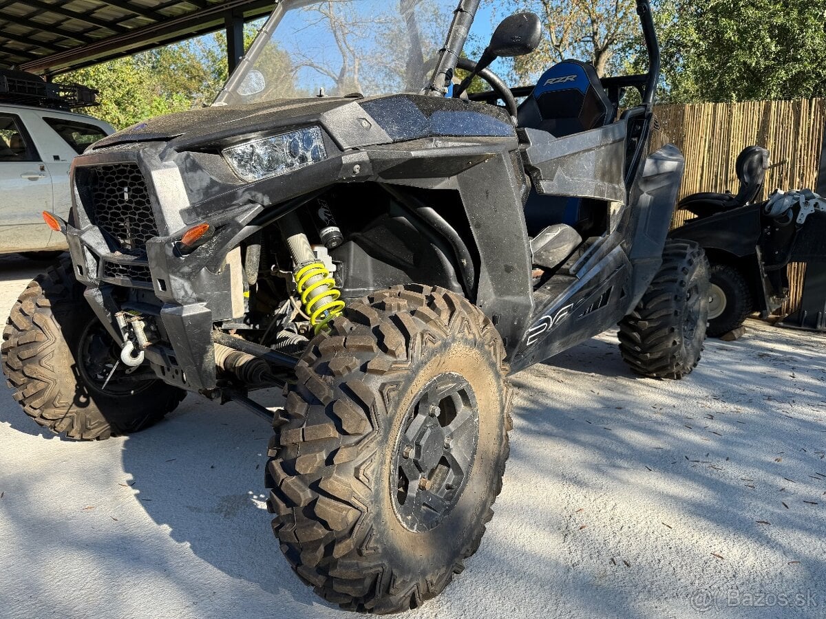 POLARIS RZR