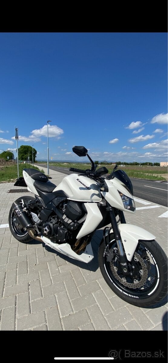 Kawasaki Z750 A2 2011